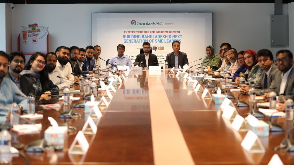 Daily Sun organises entrepreneurship roundtable with Trust Bank